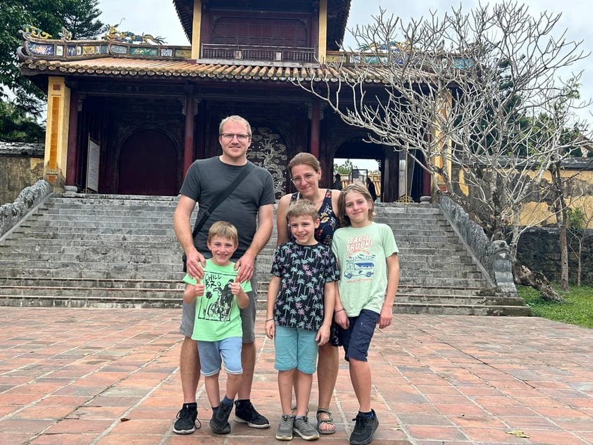 Hue: Royal Tombs & Pagoda Private Tour By Dragon Boat & Car - Tu Duc’s lakes, gardens, and private retreat