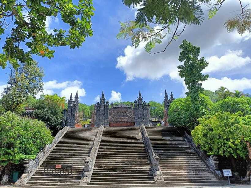 Hue: Royal Tombs Private Tour with 3 Best Tombs & Pagoda - Thien Mu Pagoda: Hue’s spiritual landmark