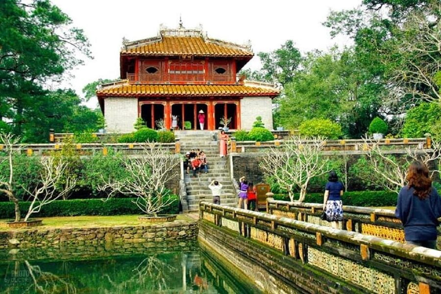 Hue : Royal Tombs- Thien Mu Pagoda- Dragon Boat Private Tour - Should you book the Hue royal tombs tour?
