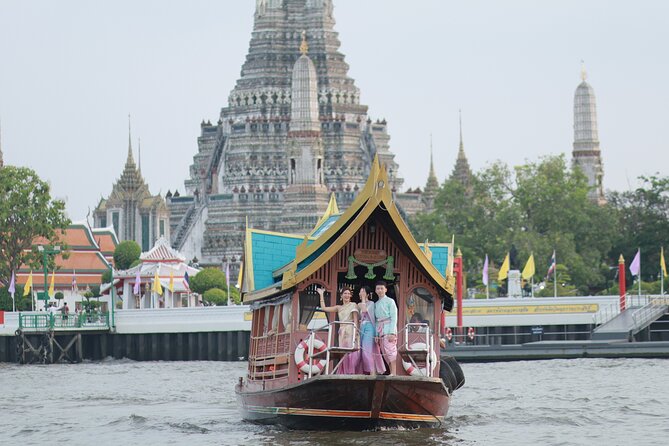 Instagram Photo Tour with Wat Arun and River Cruise - What the private format changes