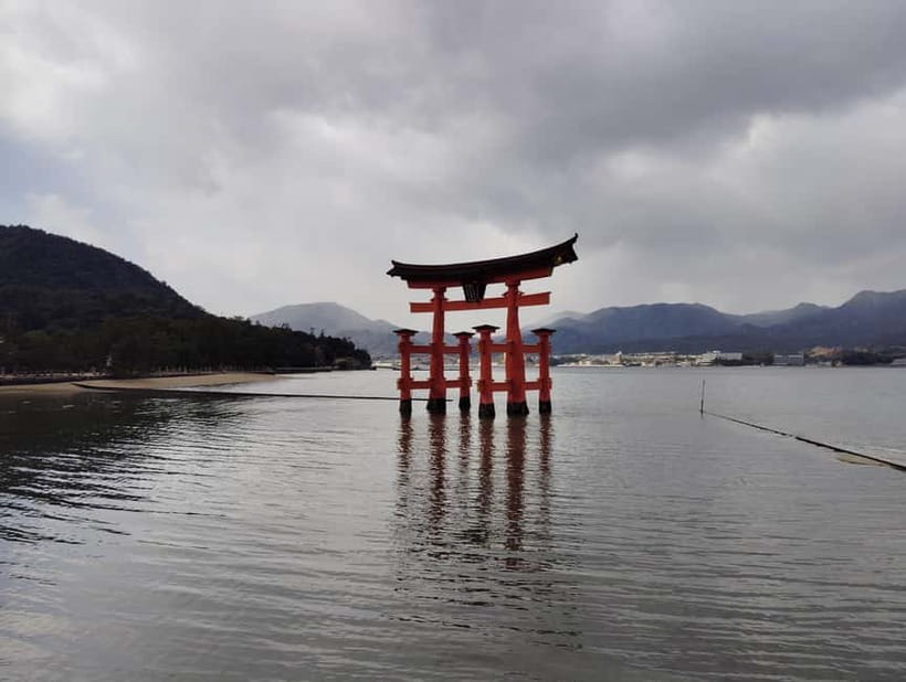 Itsukushima Shrine: Guided Tour with a Local - Who should book this Miyajima tour?