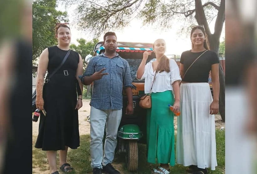 Jaipur: Full-Day Tuk-Tuk Sightseeing Tour with Monkey Temple - Galta Ji, the Monkey Temple, and sunset