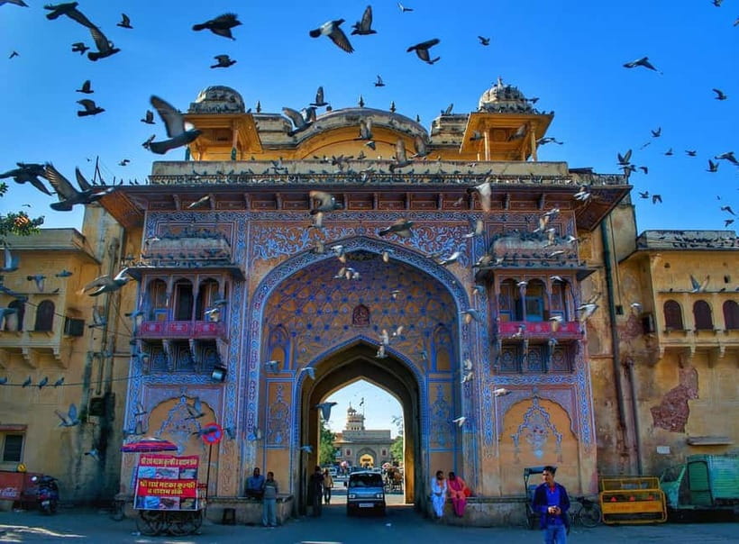 Jaipur: Private Evening Tour with Monkey Temple Sunset - Jal Mahal is a photo stop, not a palace visit