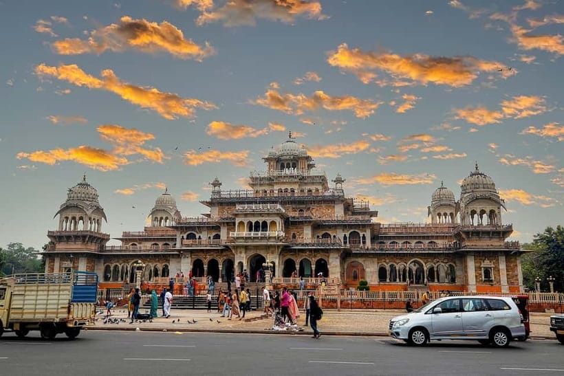 Jaipur: Private Evening Tour with Monkey Temple Sunset - The Pink City markets show everyday Jaipur