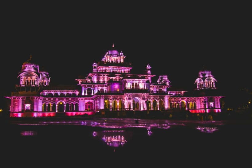 Jaipur: Private Evening Tour with Monkey Temple Sunset - Royal Gaitor brings a quiet start