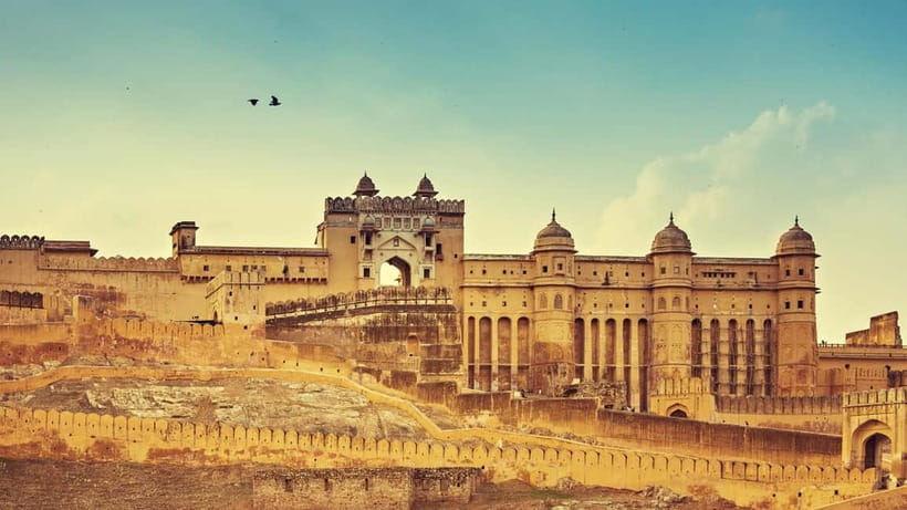 Jaipur Sightseeing by Tuk-Tuk: Temples, Palaces & Markets - Why a tuk-tuk works well in Jaipur