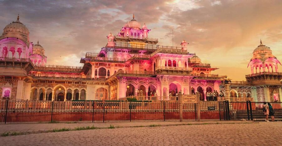 Jaipur Sightseeing by Tuk-Tuk: Temples, Palaces & Markets - Panna Meena ka Kund adds a quieter stop