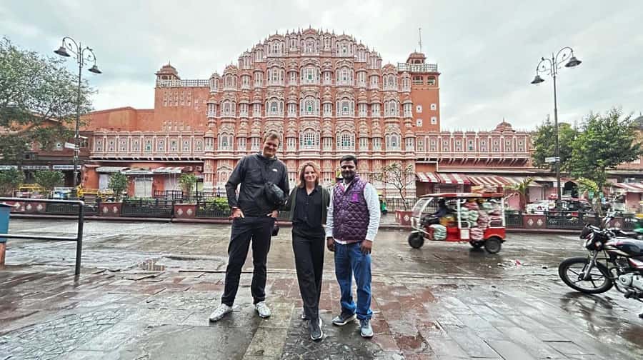 Jaipur: Tour with Nahargarh Sunrise or Monkey Temple Sunset - Panna Meena Stepwell is small but memorable