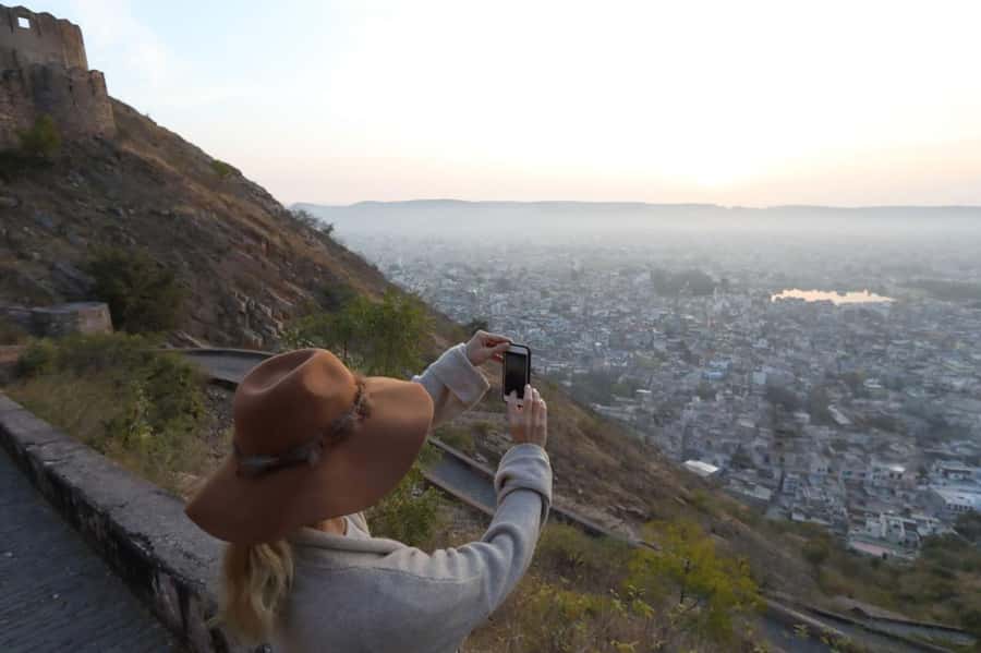 Jaipur: Tour with Nahargarh Sunrise or Monkey Temple Sunset - Hawa Mahal is best understood from the street
