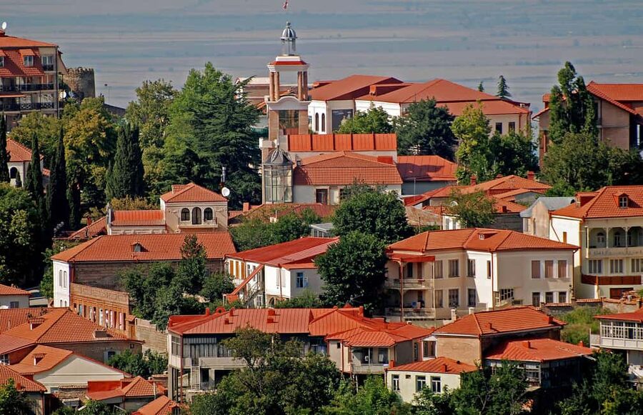 Kakheti; City of Love Sighnaghi, Bodbe Monastery and Telavi - A Georgian meal at Qvevrebi