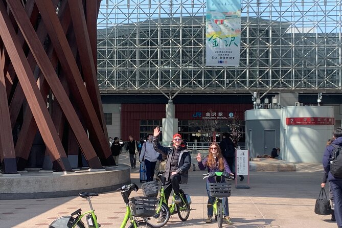 Kanazawa Ninja Temple Half Day E-bike tour - Matcha and sweets at Gyokusen-an