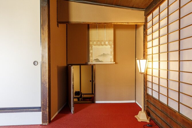 Kanazawa Ninja Temple Half Day E-bike tour - Nagamachi and the samurai quarter