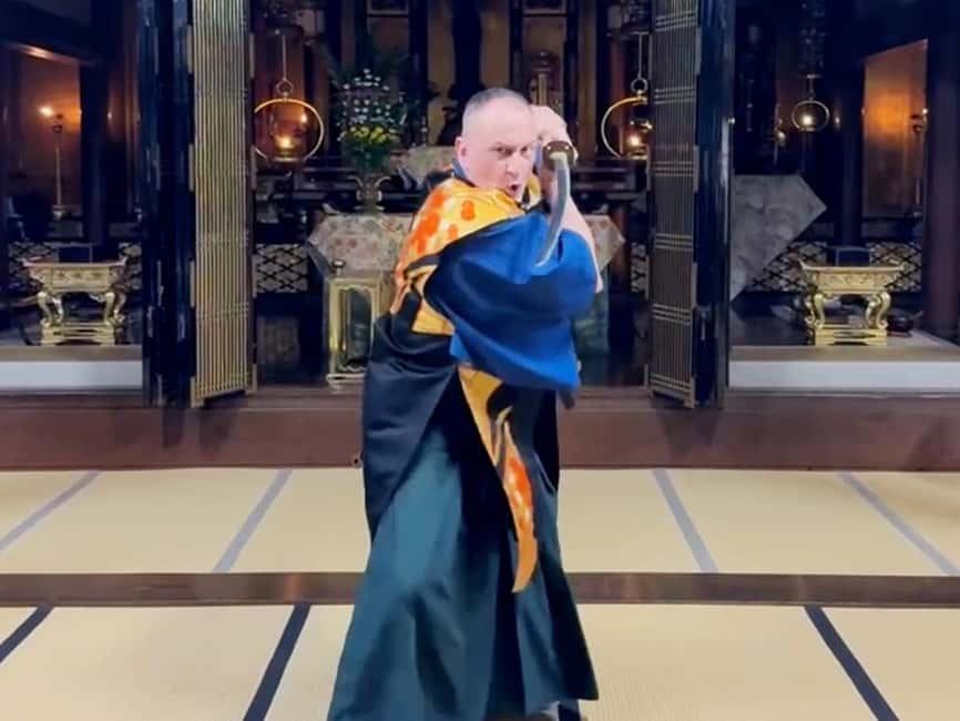 Kanazawa: Samurai Swordsmanship Lesson at a rented temple - Why the temple setting changes the experience