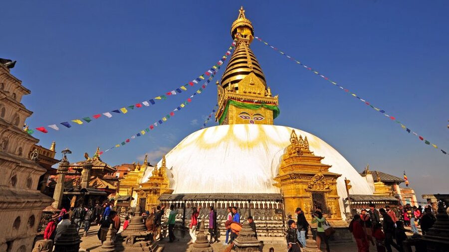 Kathmandu: Monkey Temple and Chandragiri Cable Car Ride Tour - Returning to Kathmandu and climbing Swayambhunath