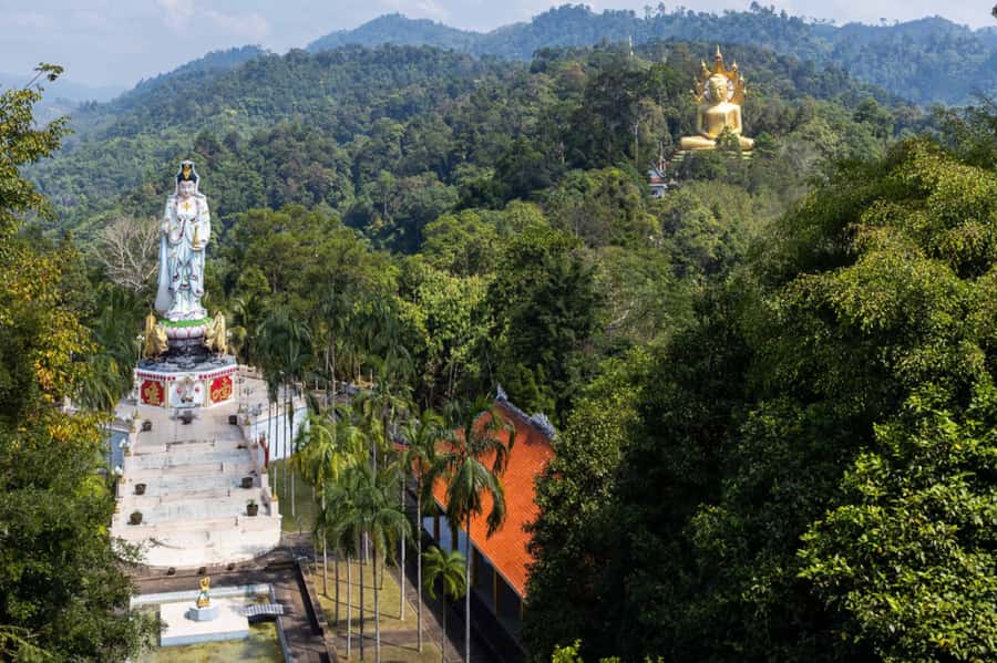 Khao Lak: 3 Temples Full Day Tour w/Lunch & Hotel Transfer - Wat Bang Thong and the golden pagoda