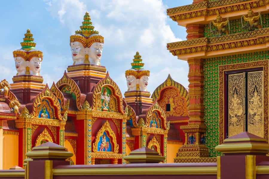 Khao Lak: 3 Temples Full Day Tour w/Lunch & Hotel Transfer - Clothing and practical preparation