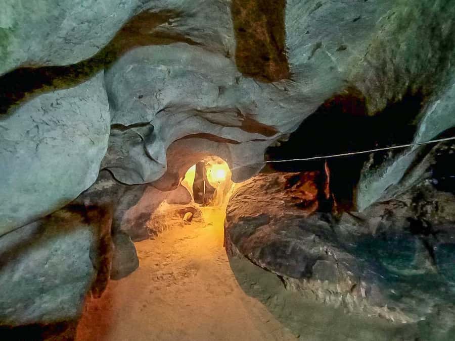 Khao Lak: Three Temples Tour in Phang Nga - The physical effort, clothing rules, and timing