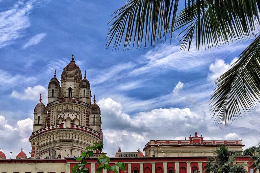 Kolkata: Full-Day Spirituality & Temples Tour - The guide and driver make the biggest difference