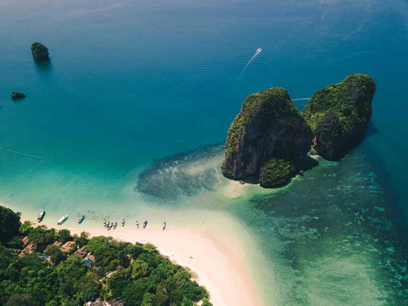 Krabi: Emerald Pool, Hot Waterfall, & Tiger Cave Temple Tour - Who should book this experience