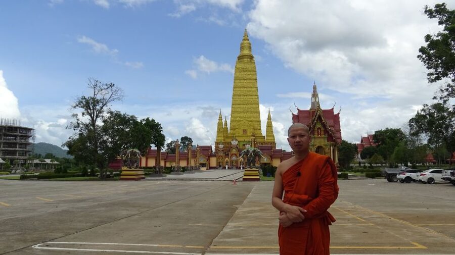 Krabi: Klang Cave, Bangtong Temple with Bor Thor Kayaking - Why this Krabi day trip feels different