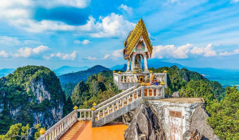 Krabi: Tiger Cave Temple, Emerald Pool and Hot Springs Tour - Small-group transport and guide quality
