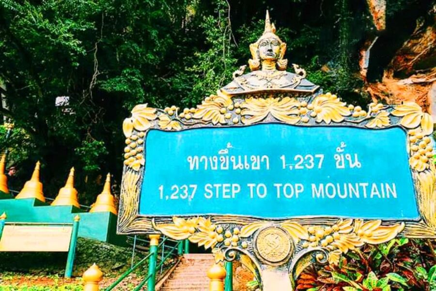 Krabi: Tiger Cave Temple Sunset Tour - Reaching the golden Buddha at sunset