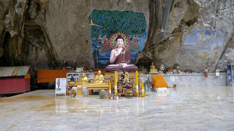 Krabi: Tour of Elephant Care House and Tiger Cave Temple - Who should book this day
