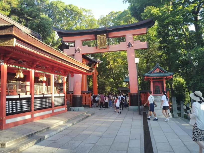 Kyoto: 1.5-Hour Guided Tour of Fushimi Inari Shrine - Starting at Fushimi Inari Taisha