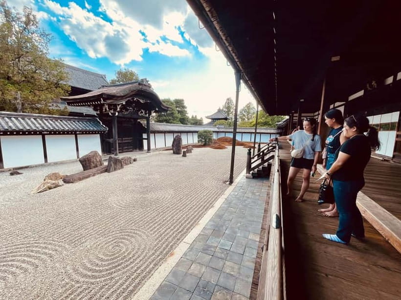Kyoto: Fushimi Inari Shrine and Tofukuji Temple E-Bike Tour - Fitness, safety, and who should book