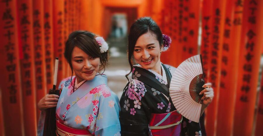 Kyoto: Fushimi Inari Shrine Private Photoshoot - What happens at the meeting point