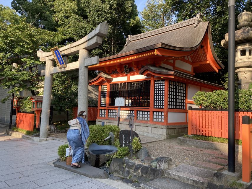 Kyoto: Private Walking Tour with Kiyomizu Temple & Gion - Practical advice for making the walk comfortable