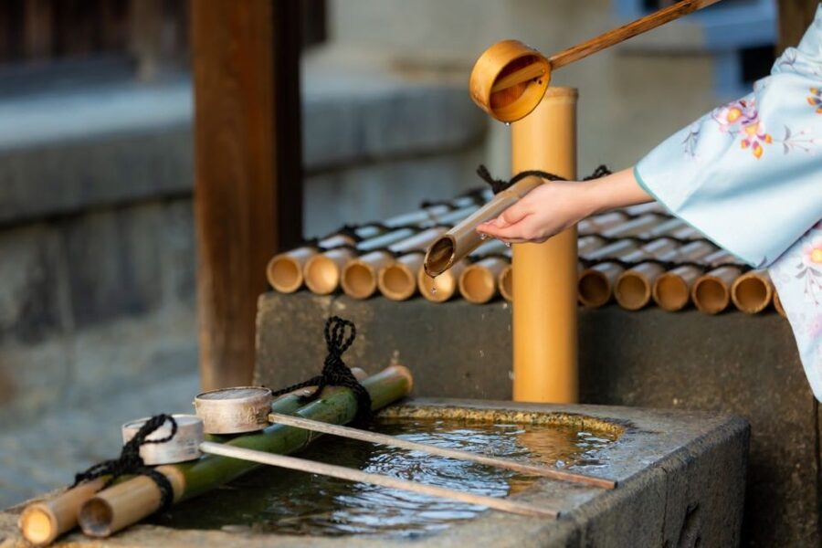 Kyoto: Tea Ceremony Ju-An at Jotokuji Temple - Removing your shoes and entering the Grand Tearoom