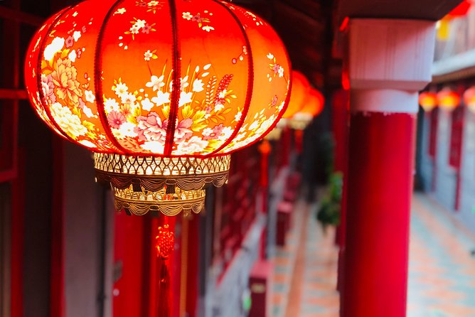 Lama Temple, Hutong and Silk & Pearl Market Private Day Tour - Guozijian and Wudaoying: two sides of old Beijing
