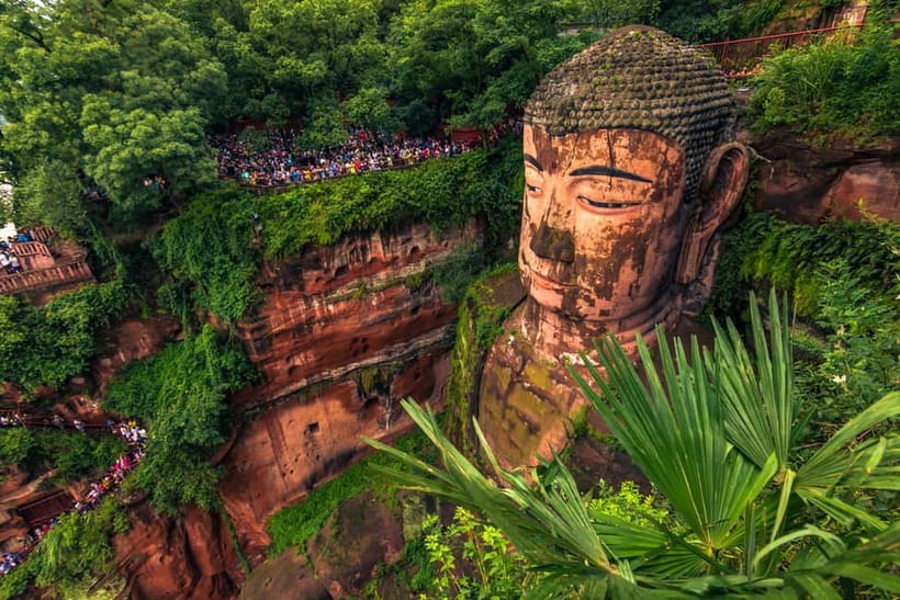 Leshan Giant Buddha & Huanglongxi/Buddha Temple Day Trip - Construction, weather, and physical effort
