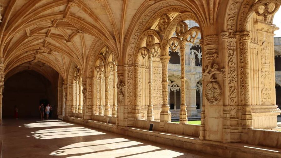 Lisbon: Belém Walking Tour with Jerónimos Monastery Ticket - Why Belém makes a good half-day outing