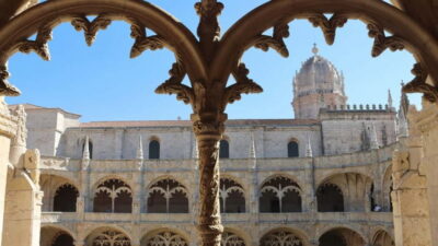 Belém Walking Tour with Jerónimos Monastery Ticket