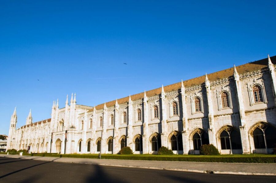 Lisbon: Jerónimos Monastery E-Ticket and Audio Guide - The Southern Portal sets the tone