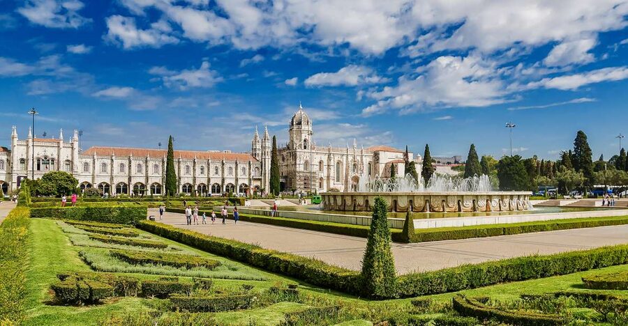 Lisbon: Jerónimos Monastery Entrance Ticket - No guide, no audio commentary, so plan ahead