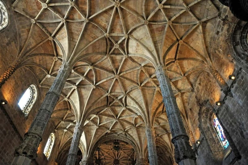 Lisbon: Skip-the-line Jerónimos Monastery Tour with Tickets - Timing, queues, and how to plan the visit