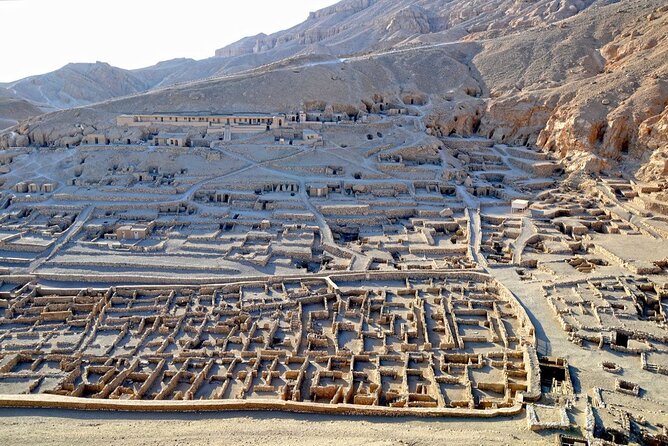 Luxor Day Tour: Valley of Kings & Queens & Hatchepsut Temples - Valley of the Kings: the morning centerpiece