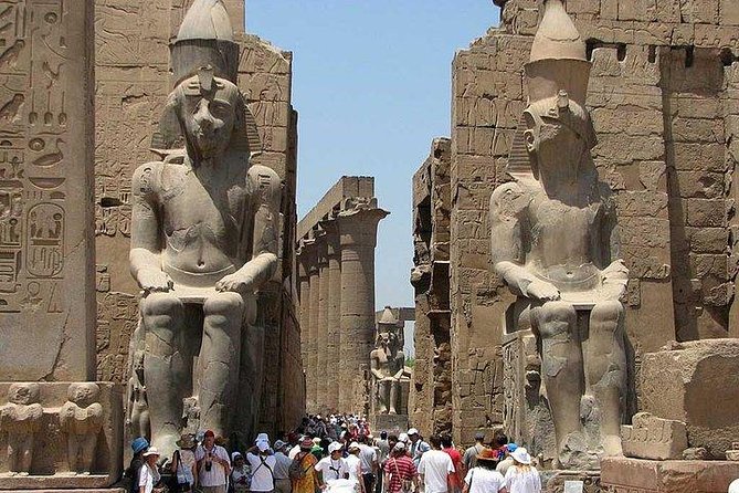 Luxor East and West Bank: Valley of the kings, Habu Temple,Karnak&Luxor Temples - A quick stop at the Colossi of Memnon
