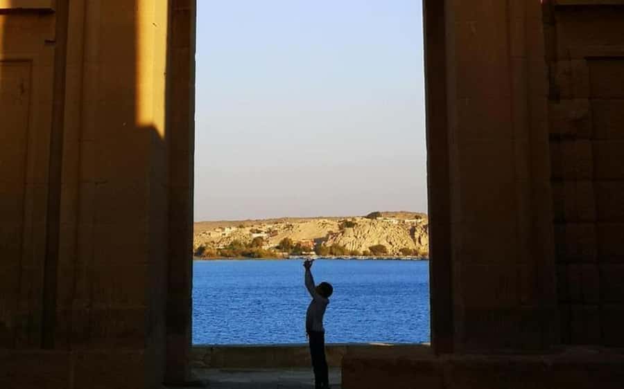 Luxor: East & West Bank Temples Private Tour with Tickets - Who should book this tour?