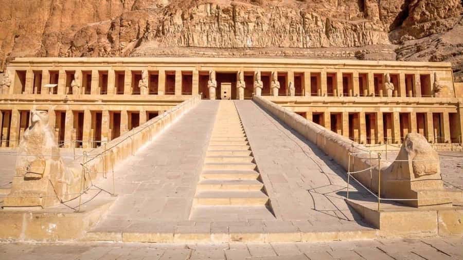 Luxor: Valley of the Kings and Hatshepsut Temple Day Tour - The Valley of the Kings: choose your three tombs carefully