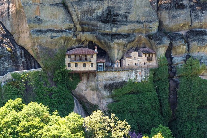 Meteora: Hiking Tour with Local Guide and Monastery Visit - St. Nicholas Anapavsa and the first views