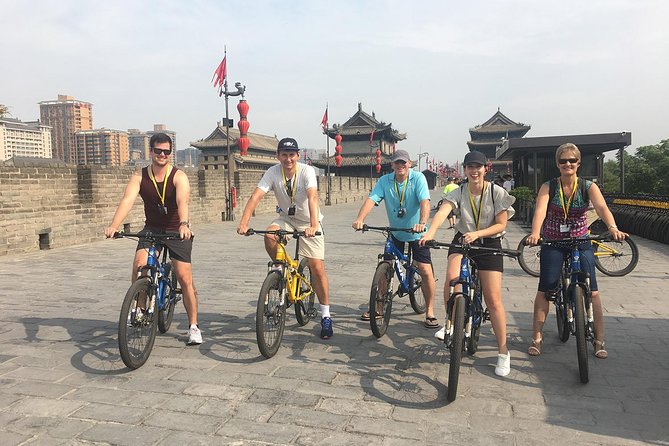 Mini Group Xian Day Tour to Terracotta Army, City Wall, Pagoda and Muslim Bazaar - A guide can make or break the day