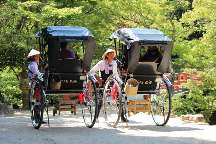 Miyajima: Private Rickshaw Tour to Itsukushima Shrine - From townhouses to the floating torii