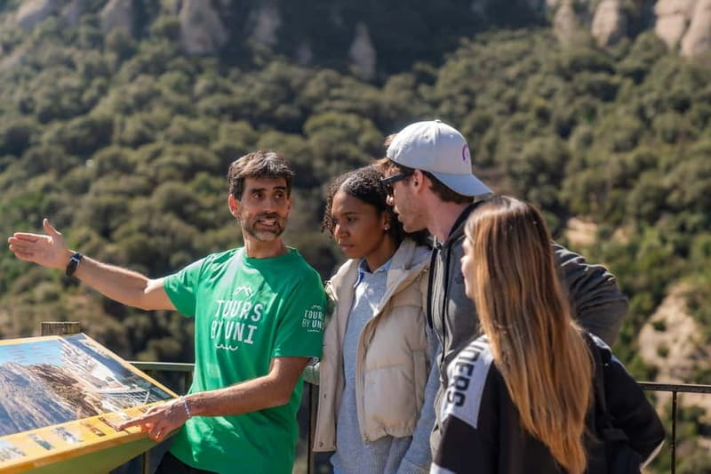 Montserrat Monastery & Hike from Barcelona — Max 8 Guests - The farmer’s market and 45 minutes of free time