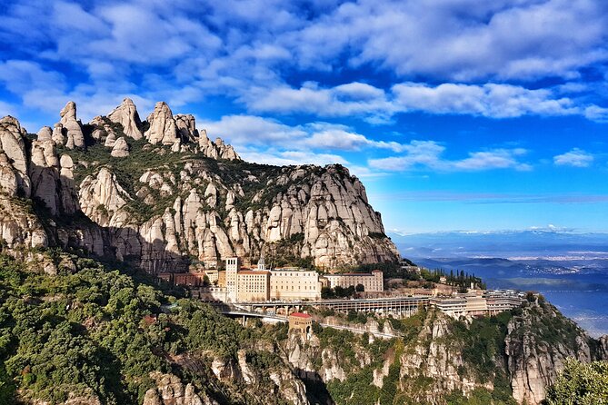 Montserrat Nature Experience, Monastery and Museum - From Plaça de Catalunya to the monastery