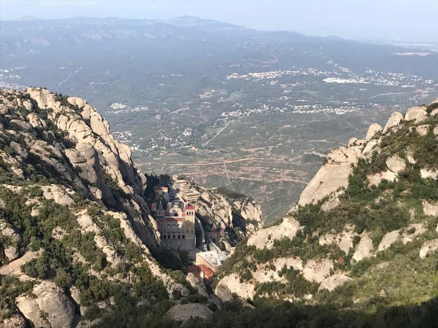 Montserrat: PRIVATE TOUR - Monastery, Cable Car & Soft Hike - The guides and the private format