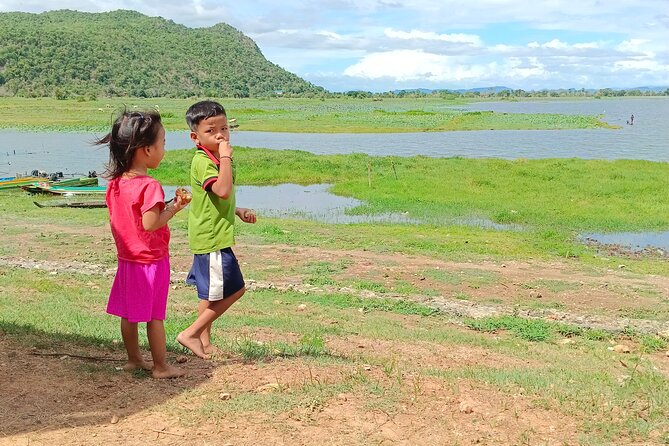 Morning Tour,Ak Phnom temple,Rice wine,Rice Paper, killing Field - Key points to know before booking
